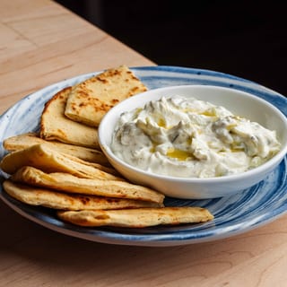 Tzatziki & Pita
